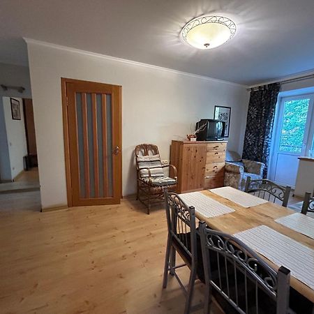 Three Bedroom Stepana Bandery Street รีฟเน ภายนอก รูปภาพ