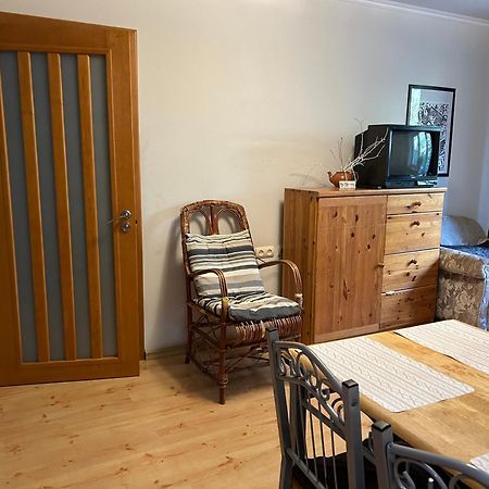 Three Bedroom Stepana Bandery Street รีฟเน ภายนอก รูปภาพ