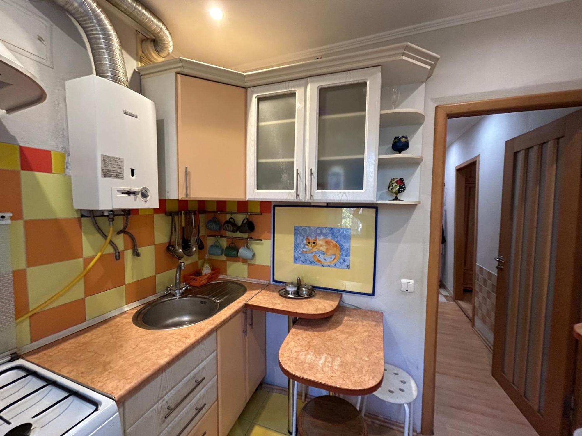 Three Bedroom Stepana Bandery Street รีฟเน ภายนอก รูปภาพ