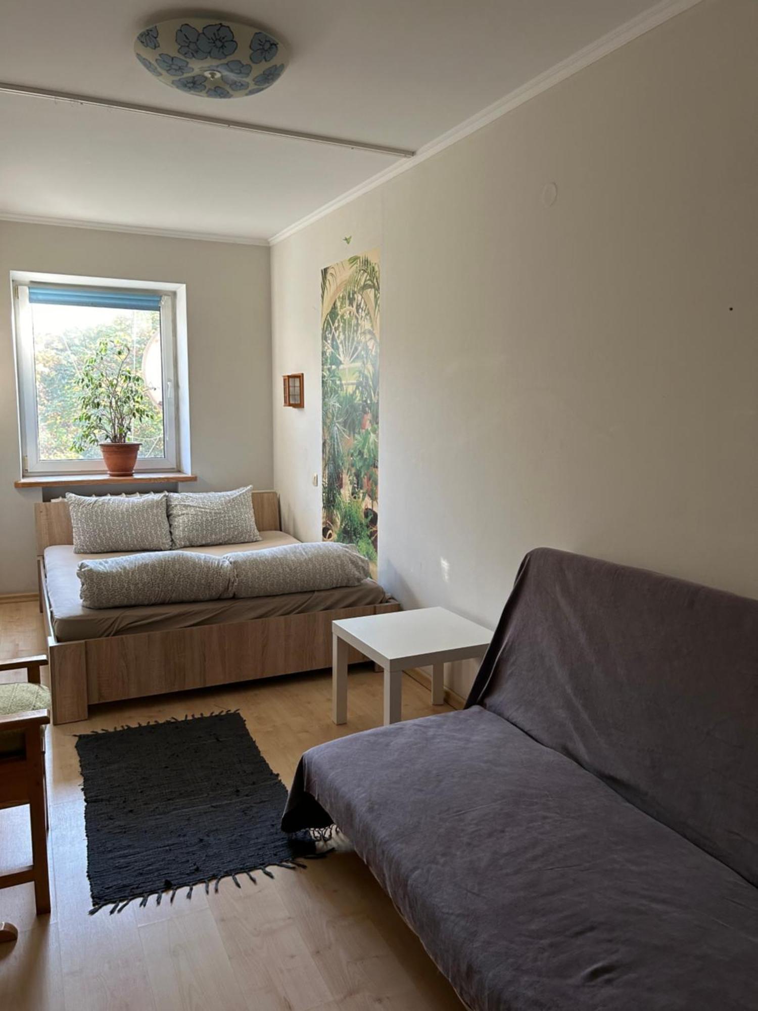 Three Bedroom Stepana Bandery Street รีฟเน ภายนอก รูปภาพ