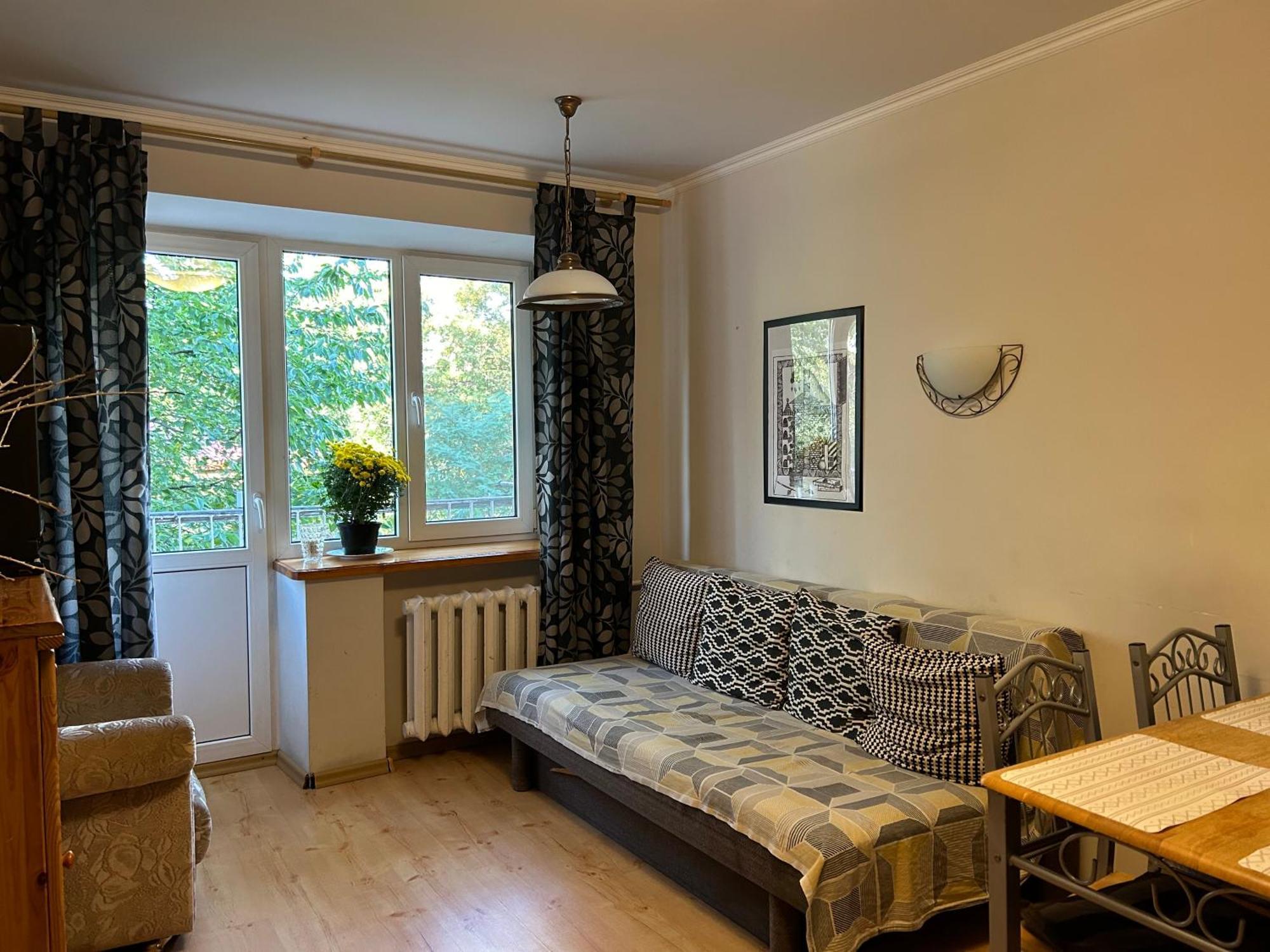 Three Bedroom Stepana Bandery Street รีฟเน ภายนอก รูปภาพ