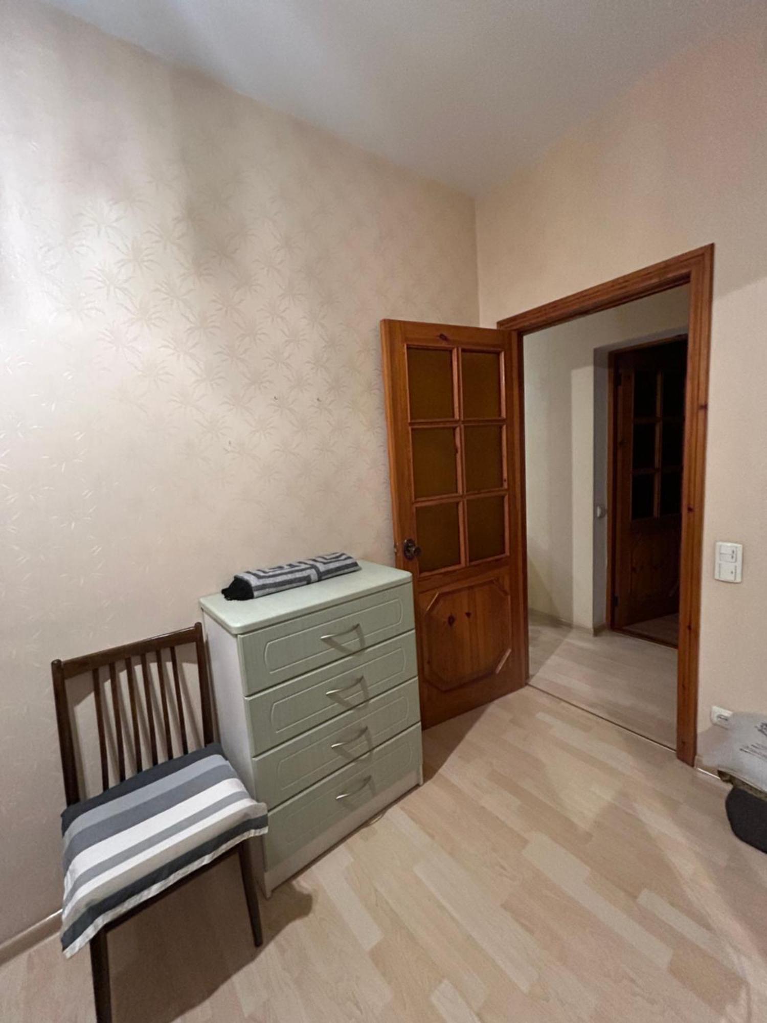 Three Bedroom Stepana Bandery Street รีฟเน ภายนอก รูปภาพ